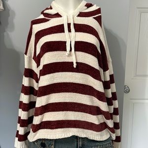 Style me chenille style hooded top, size Large. Bundle & Save!